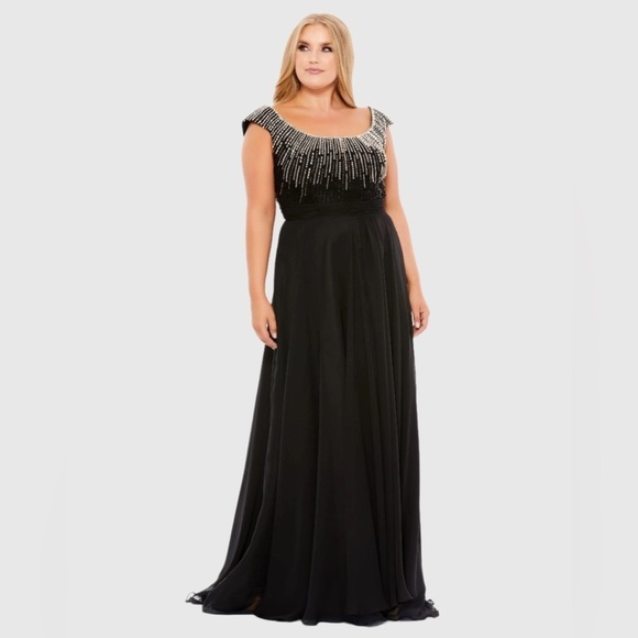 Mac Duggal Dresses & Skirts - MAC DUGGAL 67735 NWT Beaded Cap Sleeve A Line Gown (Plus)